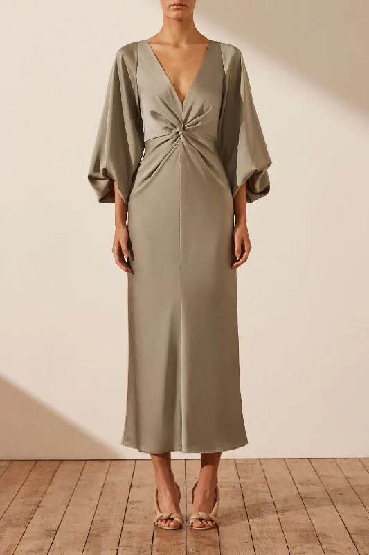 Midi dresses with side slits for a sexy and elegant appearance LUXE BALLOON SLEEVE KNOT FRONT MIDI DRESS - EUCALYPTUS Midi dresses with side slits for a sexy and elegant appearance LUXE BALLOON SLEEVE KNOT FRONT MIDI DRESS - EUCALYPTUS