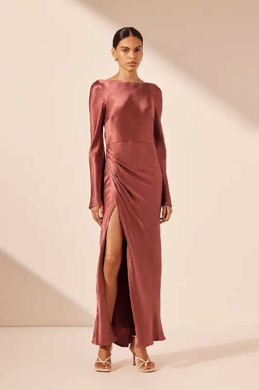 Midi dresses with mesh inserts for a trendy and breathable option LA LUNE FLARED SLEEVE SIDE SPLIT MIDI DRESS - TERRACOTTA Midi dresses with mesh inserts for a trendy and breathable option LA LUNE FLARED SLEEVE SIDE SPLIT MIDI DRESS - TERRACOTTA
