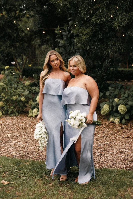 Midi dresses with keyhole backs for a flirty and unexpected detail Vienna Strapless Midi Dress - Blue Midi dresses with keyhole backs for a flirty and unexpected detail Vienna Strapless Midi Dress - Blue