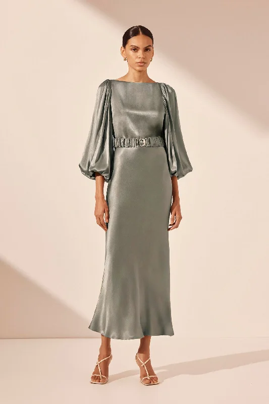 Midi dresses with printed lining for a hidden and stylish detail LA LUNE BALLOON SLEEVE MIDI DRESS WITH BELT - SAGE Midi dresses with printed lining for a hidden and stylish detail LA LUNE BALLOON SLEEVE MIDI DRESS WITH BELT - SAGE