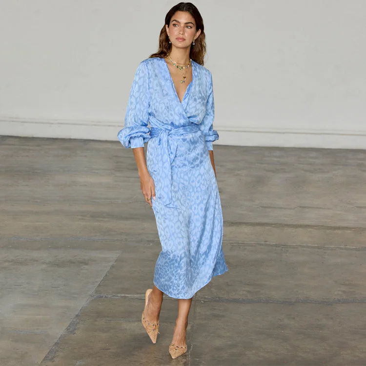 Midi dresses with bow accents for a sweet and charming look Sky Blue Jacquard Vienna Dress Midi dresses with bow accents for a sweet and charming look Sky Blue Jacquard Vienna Dress