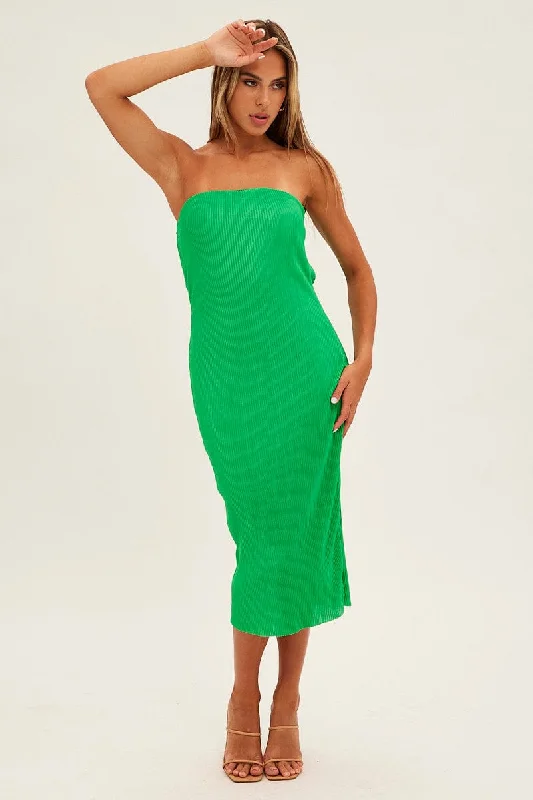 Midi dresses with ribbed textures for a unique and tactile appearance Green Midi Dress Bandeau Plisse Midi dresses with ribbed textures for a unique and tactile appearance Green Midi Dress Bandeau Plisse
