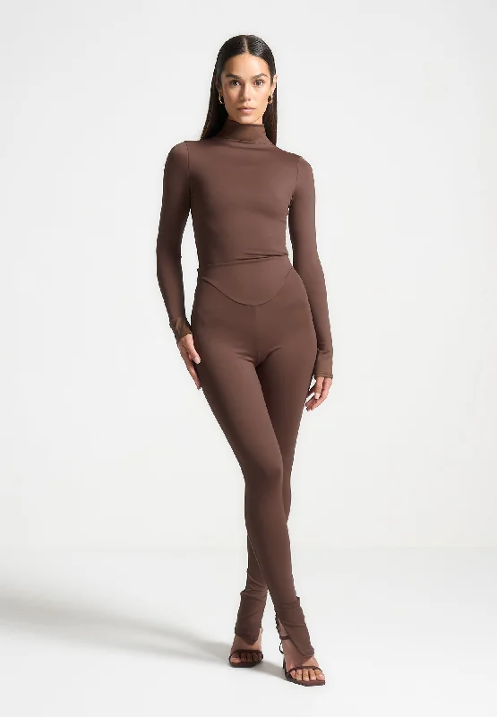 Women's Tight Trousers with Drawstring Waist in Khaki for a Relaxed and Adjustable FitÉternelle High Waisted Leggings - Brown Women's Tight Trousers with Drawstring Waist in Khaki for a Relaxed and Adjustable FitÉternelle High Waisted Leggings - Brown