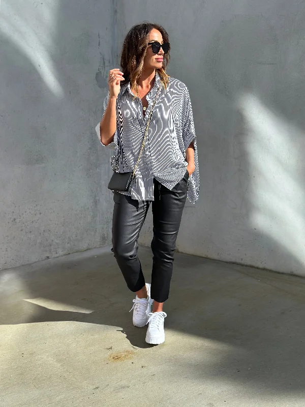 Women's Tight Trousers with Drawstring Waist in Khaki for a Relaxed and Adjustable FitLeoni Riley Jogger Black Wet Look Women's Tight Trousers with Drawstring Waist in Khaki for a Relaxed and Adjustable FitLeoni Riley Jogger Black Wet Look