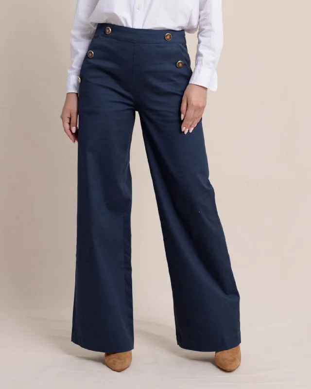 High - Waisted Women's Leather Tight Trousers in Black for a Rock - Chic LookThalia Sailor Pant High - Waisted Women's Leather Tight Trousers in Black for a Rock - Chic LookThalia Sailor Pant