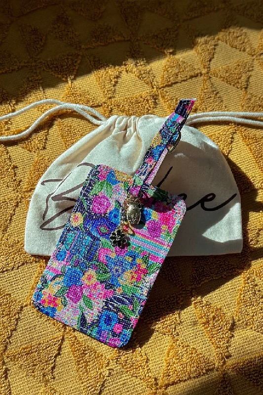 plus size women bikini briefs for a perfect fitLuggage Tag in Soleil
