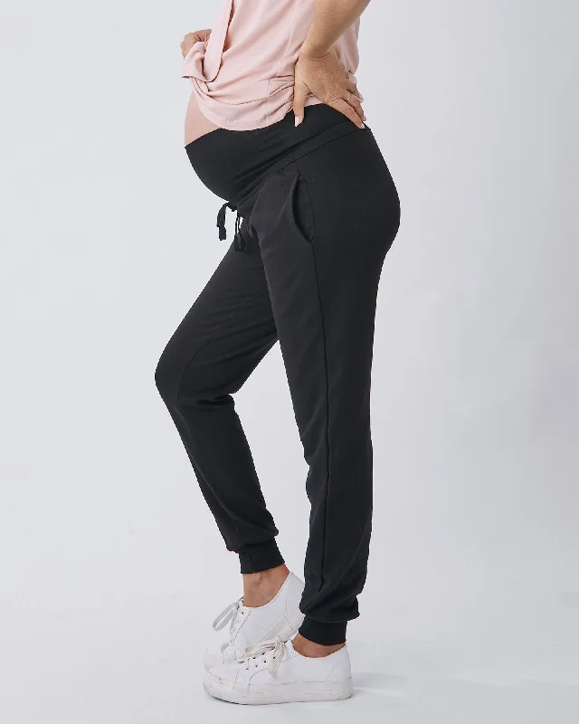 coordinating women nursing bra with maternity wearUltimate Comfort Maternity Sweatpants in Black coordinating women nursing bra with maternity wearUltimate Comfort Maternity Sweatpants in Black