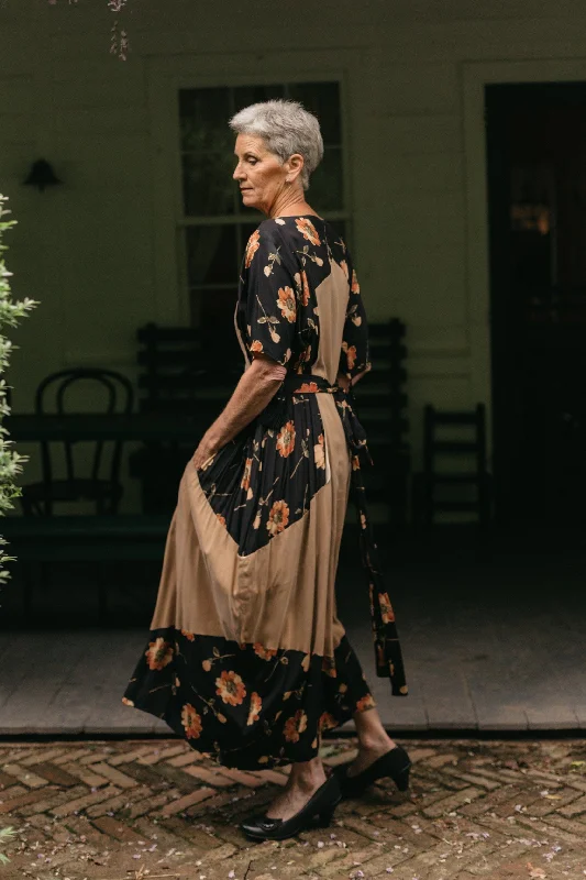 Sheath Women Dress with a Tailored Fit for a Professional LookFolkwear 261 Paris Promenade Dress Sheath Women Dress with a Tailored Fit for a Professional LookFolkwear 261 Paris Promenade Dress