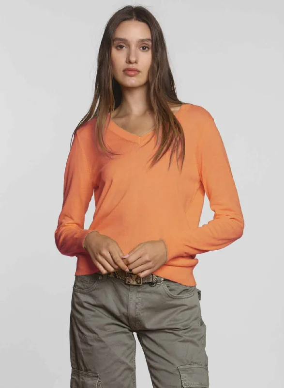 Plus Size Women's V - Neck Long - Sleeve Ribbed Cotton Sweater in Navy for a Classic StyleFrankie Vee - Mango Plus Size Women's V - Neck Long - Sleeve Ribbed Cotton Sweater in Navy for a Classic StyleFrankie Vee - Mango