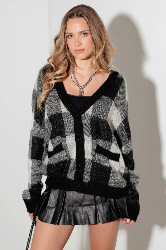 ribbed women cardigan with a classic textureMustard Seed V-Neck Checkered Cardigan with Pockets ribbed women cardigan with a classic textureMustard Seed V-Neck Checkered Cardigan with Pockets