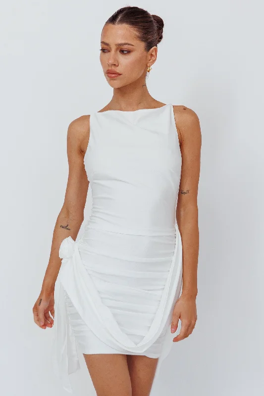 Plus Size Women Dress with a Flattering A - Line Cut for Comfort and StyleAgyness Rose Sash Feature Mini Dress White