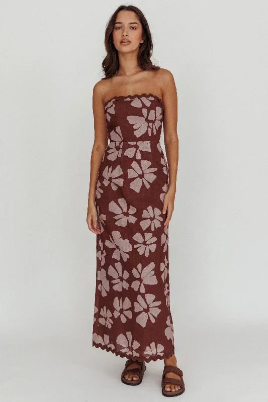 Maxi Women Dress with Floral Print for a Bohemian VibeCypress Floral Strapless Maxi Dress Brown Maxi Women Dress with Floral Print for a Bohemian VibeCypress Floral Strapless Maxi Dress Brown