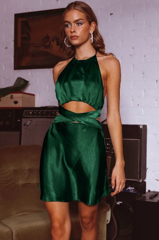 Ball Gown Women Dress with a Full Skirt for a Princess - like LookSocial Butterfly Cut-Out Waist Mini Dress Forest Green Ball Gown Women Dress with a Full Skirt for a Princess - like LookSocial Butterfly Cut-Out Waist Mini Dress Forest Green