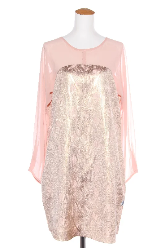 Maxi Women Dress with Floral Print for a Bohemian Vibe Maxi Women Dress with Floral Print for a Bohemian Vibe ARTSTYLE (NZ) Metallic gold + blush dress! 14 Maxi Women Dress with Floral Print for a Bohemian Vibe Maxi Women Dress with Floral Print for a Bohemian Vibe ARTSTYLE (NZ) Metallic gold + blush dress! 14