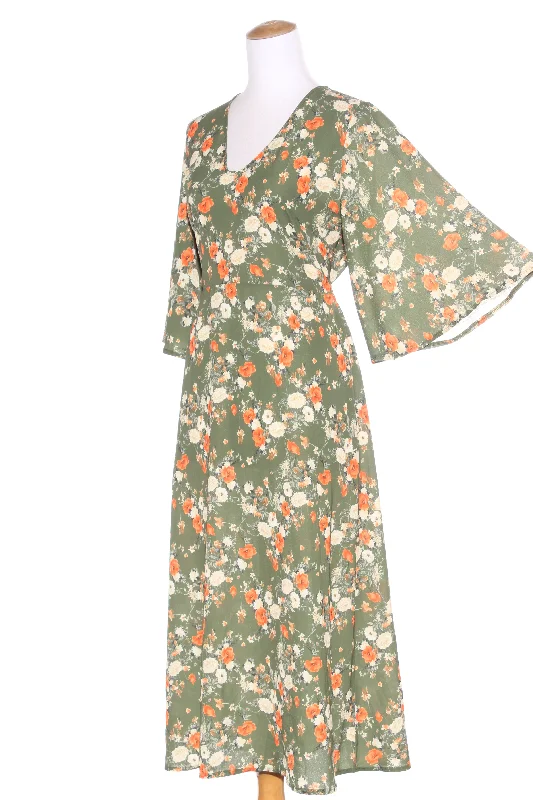 Maxi Women Dress with Floral Print for a Bohemian Vibe Maxi Women Dress with Floral Print for a Bohemian Vibe NEXT - Kimono sleeve green floral dress! 14 Maxi Women Dress with Floral Print for a Bohemian Vibe Maxi Women Dress with Floral Print for a Bohemian Vibe NEXT - Kimono sleeve green floral dress! 14