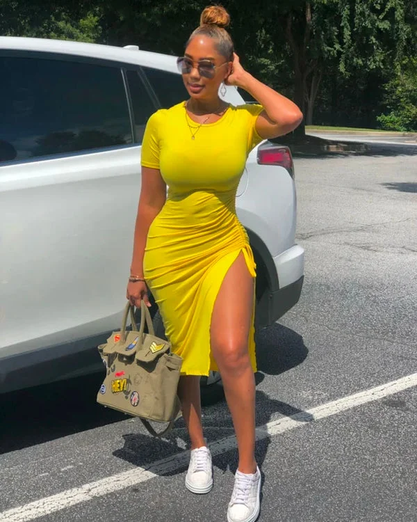 Midi dresses with ruched bodices for a feminine and fitted feelAmelia Ruched Midi Dress Midi dresses with ruched bodices for a feminine and fitted feelAmelia Ruched Midi Dress