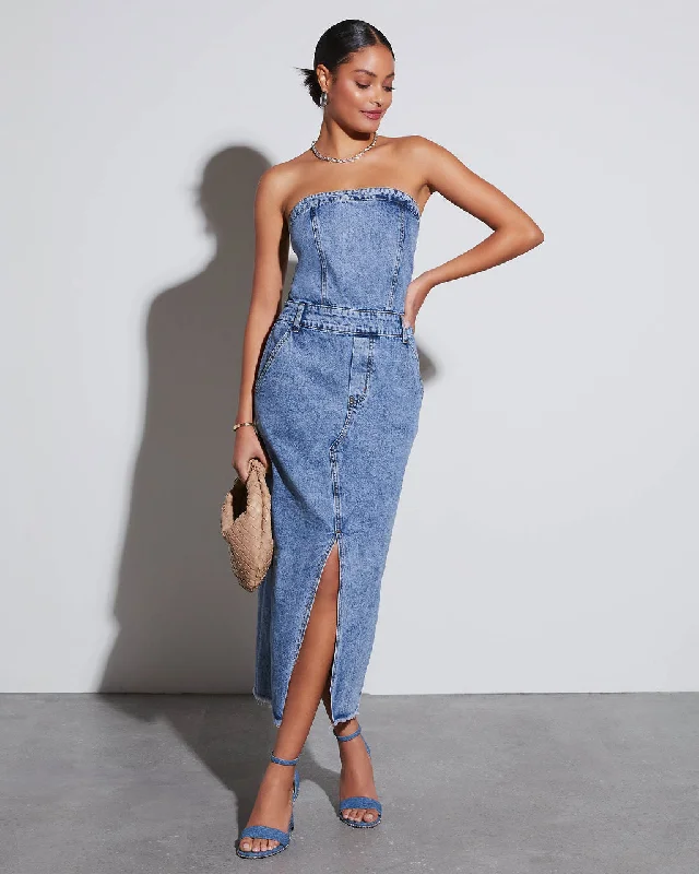 Midi dresses with gathered skirts for a full and flowing silhouetteKimmy Strapless Denim Midi Dress Midi dresses with gathered skirts for a full and flowing silhouetteKimmy Strapless Denim Midi Dress