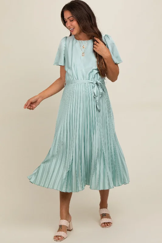 Midi dresses with printed lining for a hidden and stylish detailMint Green Satin Pleated Sash Tie Maternity Midi Dress Midi dresses with printed lining for a hidden and stylish detailMint Green Satin Pleated Sash Tie Maternity Midi Dress