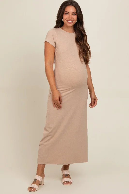 Midi dresses with tiered skirts for a bohemian festival lookTaupe Short Sleeve Maternity Midi T-Shirt Dress Midi dresses with tiered skirts for a bohemian festival lookTaupe Short Sleeve Maternity Midi T-Shirt Dress