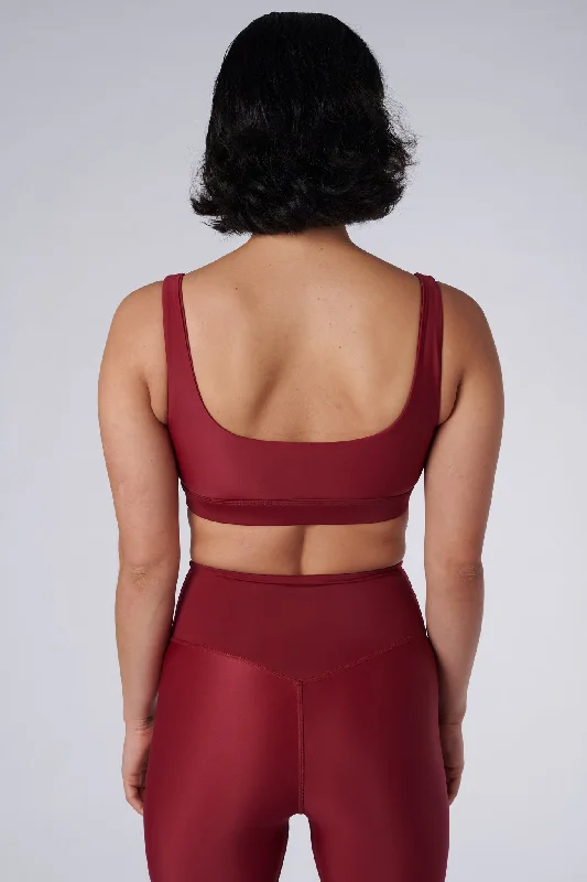 crossback women sport bra for added supportMera Classic Sports Bra | Recycled Nylon | Wine crossback women sport bra for added supportMera Classic Sports Bra | Recycled Nylon | Wine