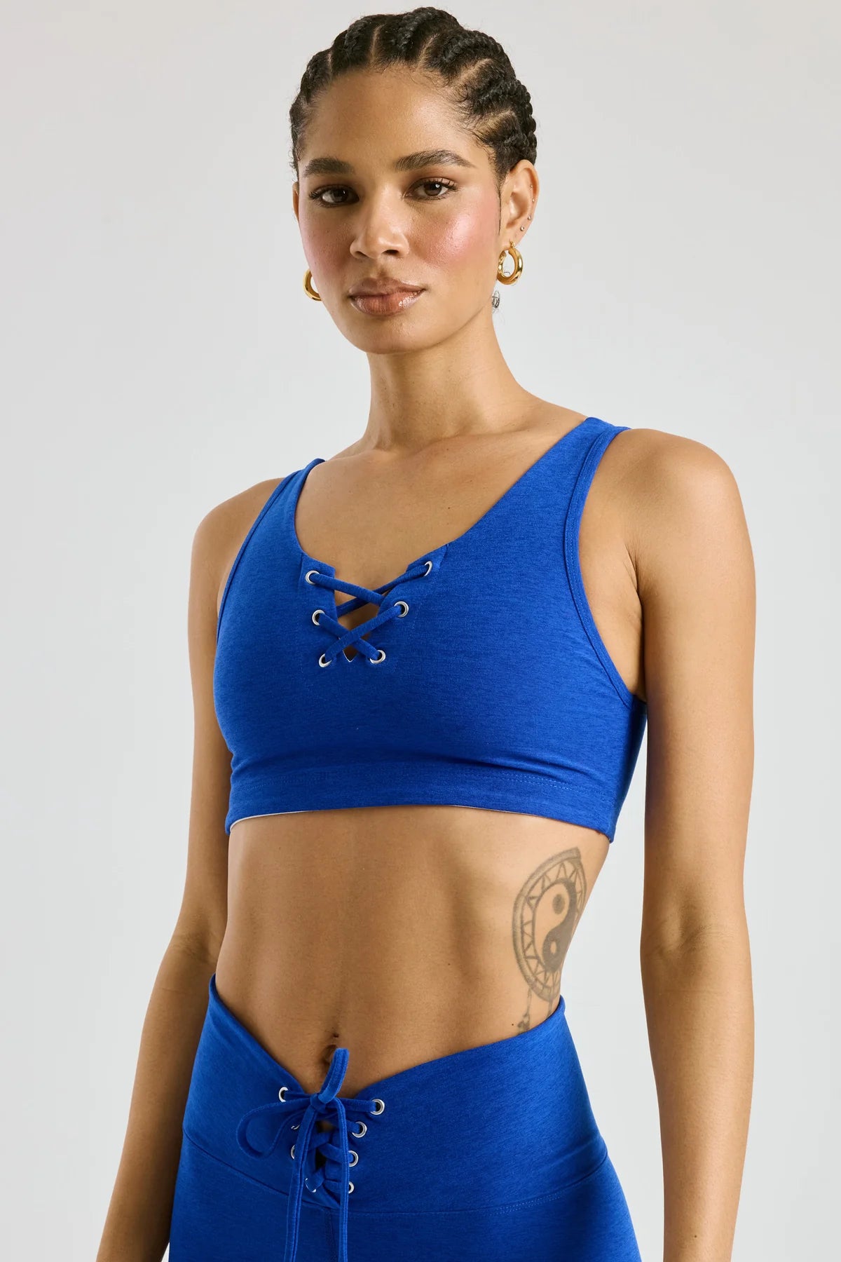underwire women sport bra for enhanced shapingYear Of Ours Stretch Football Bra - Cobalt underwire women sport bra for enhanced shapingYear Of Ours Stretch Football Bra - Cobalt