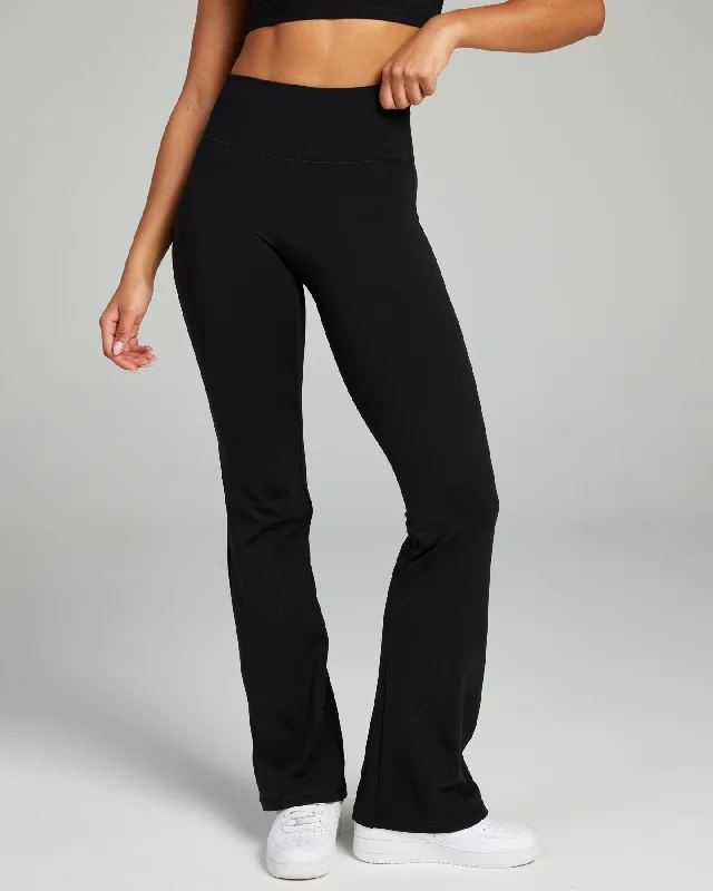 women tights for work under a business suitAuraFlare Leggings - Black