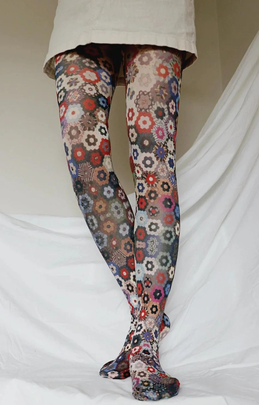 patterned women tights with floral designsHoneycomb Quilt  Printed Art Tights