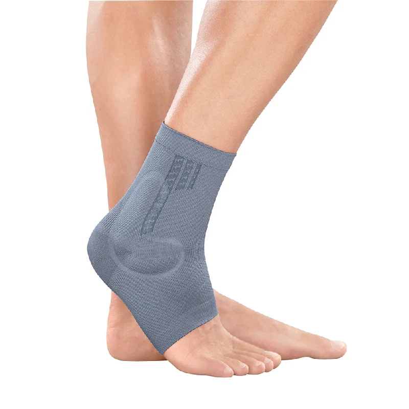 Women's over - the - calf socks with a stripe designmedi protect Leva Ankle Support