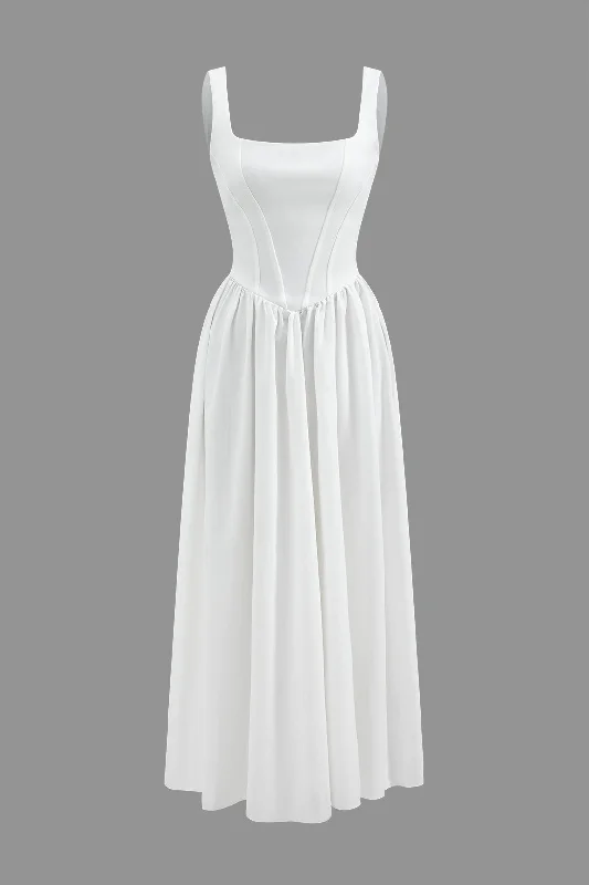 Maxi dresses with a gathered skirt for a voluminous and dramatic effectSleeveless Square Neck Maxi Dress Maxi dresses with a gathered skirt for a voluminous and dramatic effectSleeveless Square Neck Maxi Dress