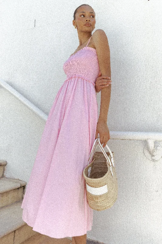 Animal print maxi dresses for a statement - making outfitNigella Maxi Dress - Pink