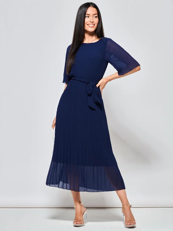 Maxi dresses with geometric prints for a contemporary aestheticQynn Chiffon Pleated Maxi Dress, Navy Maxi dresses with geometric prints for a contemporary aestheticQynn Chiffon Pleated Maxi Dress, Navy