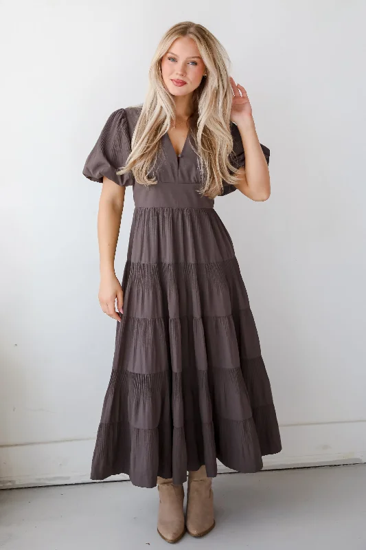Maxi dresses with ribbed textures for a unique and tactile lookStunning RSVP Charcoal Tiered Maxi Dress Maxi dresses with ribbed textures for a unique and tactile lookStunning RSVP Charcoal Tiered Maxi Dress
