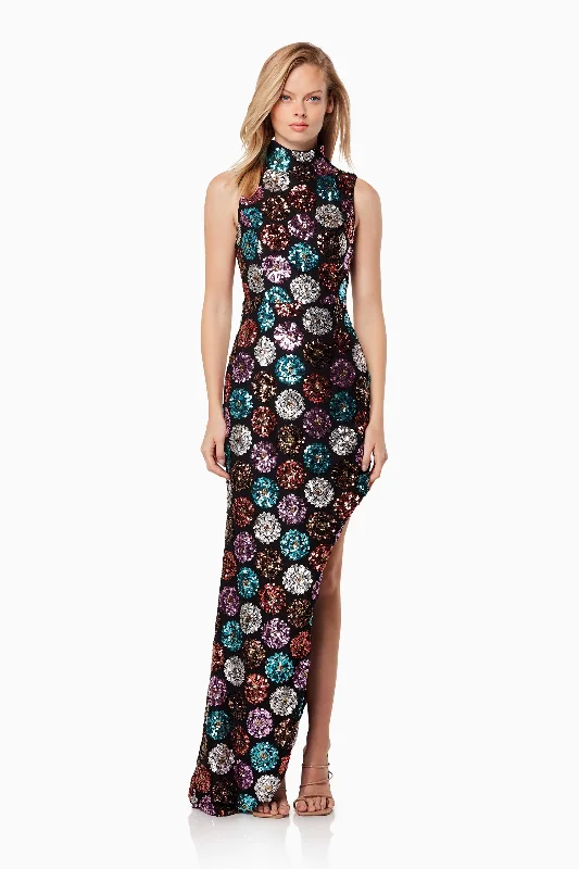 Maxi dresses with a paisley print for a classic and elegant styleWholeness Fitted Maxi Gown In Black Maxi dresses with a paisley print for a classic and elegant styleWholeness Fitted Maxi Gown In Black