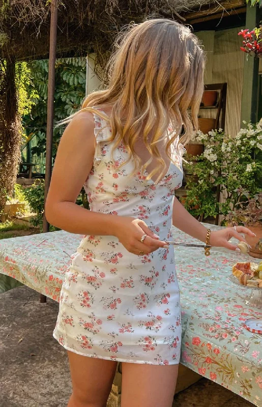 Printed mini dresses for a casual day outAlbie White Floral Mini Dress