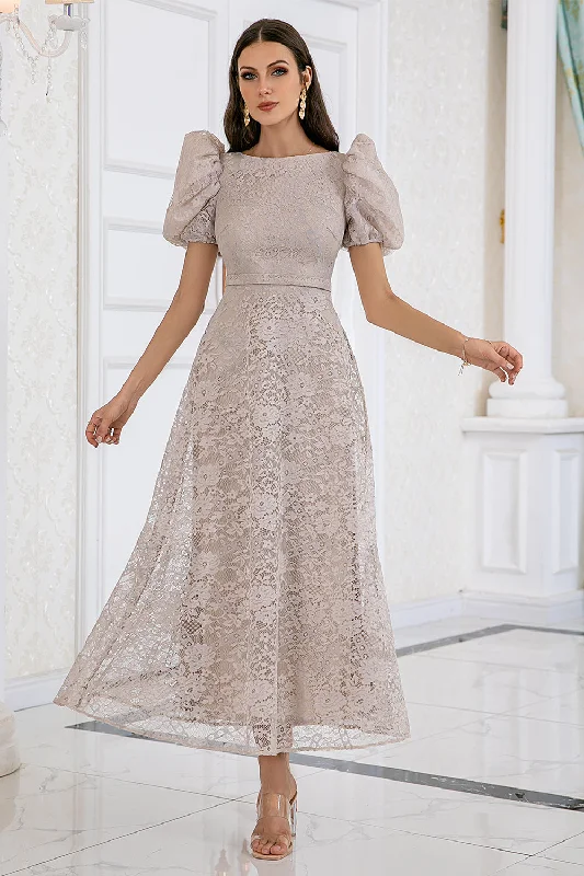 Metallic cocktail dresses with a halter neck for a glamorous occasionChampagne Lace Mother of the Bride Dress Metallic cocktail dresses with a halter neck for a glamorous occasionChampagne Lace Mother of the Bride Dress