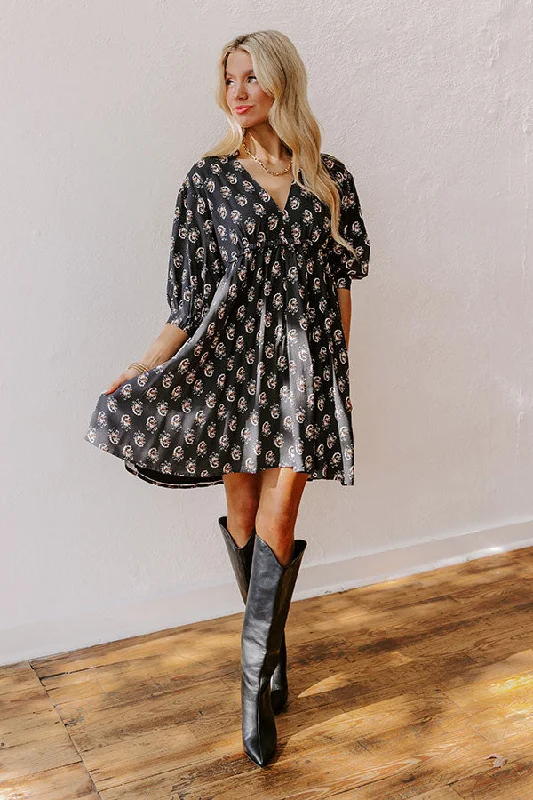 Mini dresses with cut - out details for a trendy lookDowntown Happy Hour Floral Mini Dress Mini dresses with cut - out details for a trendy lookDowntown Happy Hour Floral Mini Dress
