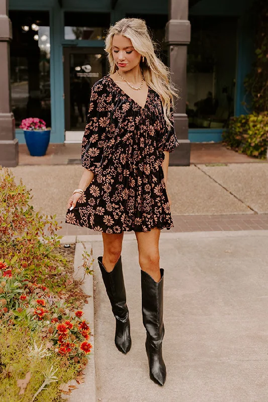 Mini dresses with patchwork designs for a unique styleParis Nights Floral Velvet Mini Dress Mini dresses with patchwork designs for a unique styleParis Nights Floral Velvet Mini Dress