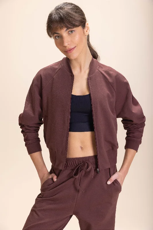 Mid - length women's down coats in a slim fit for a modern and sleek appearanceRaglan Jog Jacket Mid - length women's down coats in a slim fit for a modern and sleek appearanceRaglan Jog Jacket