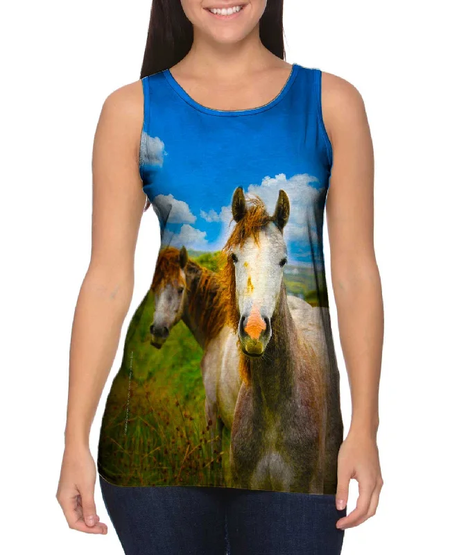 Plunge Neck Women's Seamless Tank Tops for a Smooth FitIreland Horse
