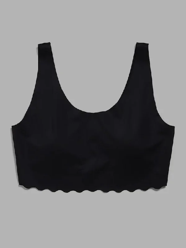 Jeanette Women Shorts with a Soft and Comfortable FeelY&F Kids Plain Black Seamless Crop Top Jeanette Women Shorts with a Soft and Comfortable FeelY&F Kids Plain Black Seamless Crop Top
